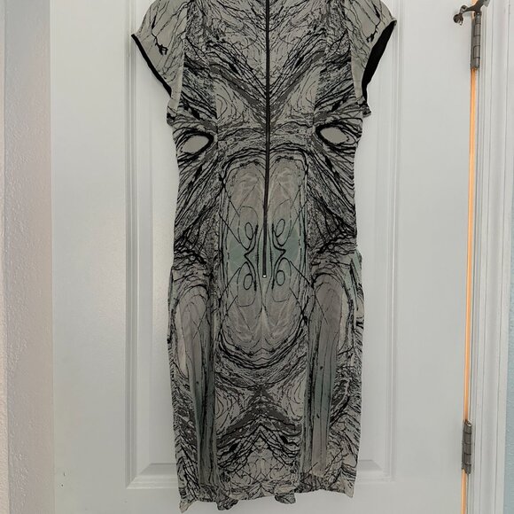 Brian Reyes Designer 100% Silk Dress Size 0 - Picture 3 of 4